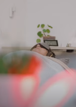 Patiënt die MDMA-ondersteunende psychotherapie ondergaat