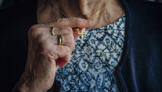 Levensverhaal van Mimi Hol-Bierenbroodspot 